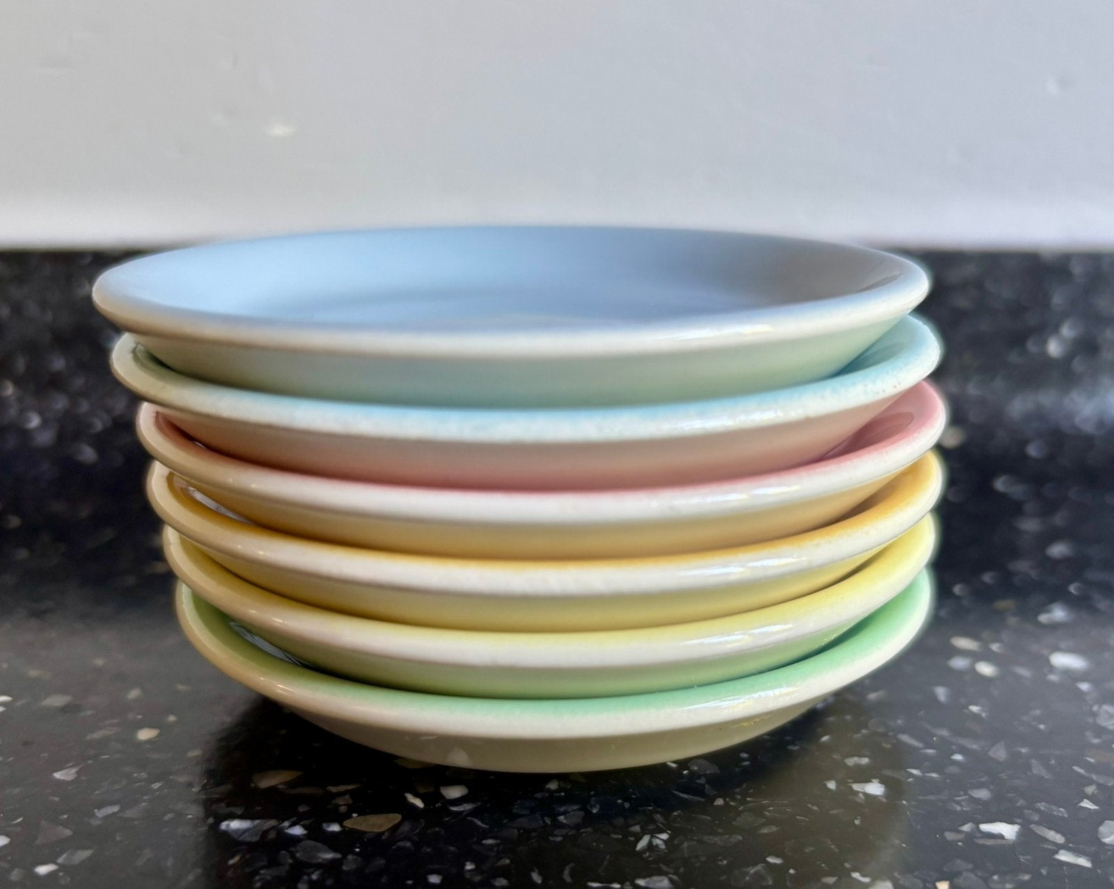 Petit Four, Huis en Inrichting, Keuken | Servies, Verzenden, Overige stijlen, Porselein, Schaal of Schalen