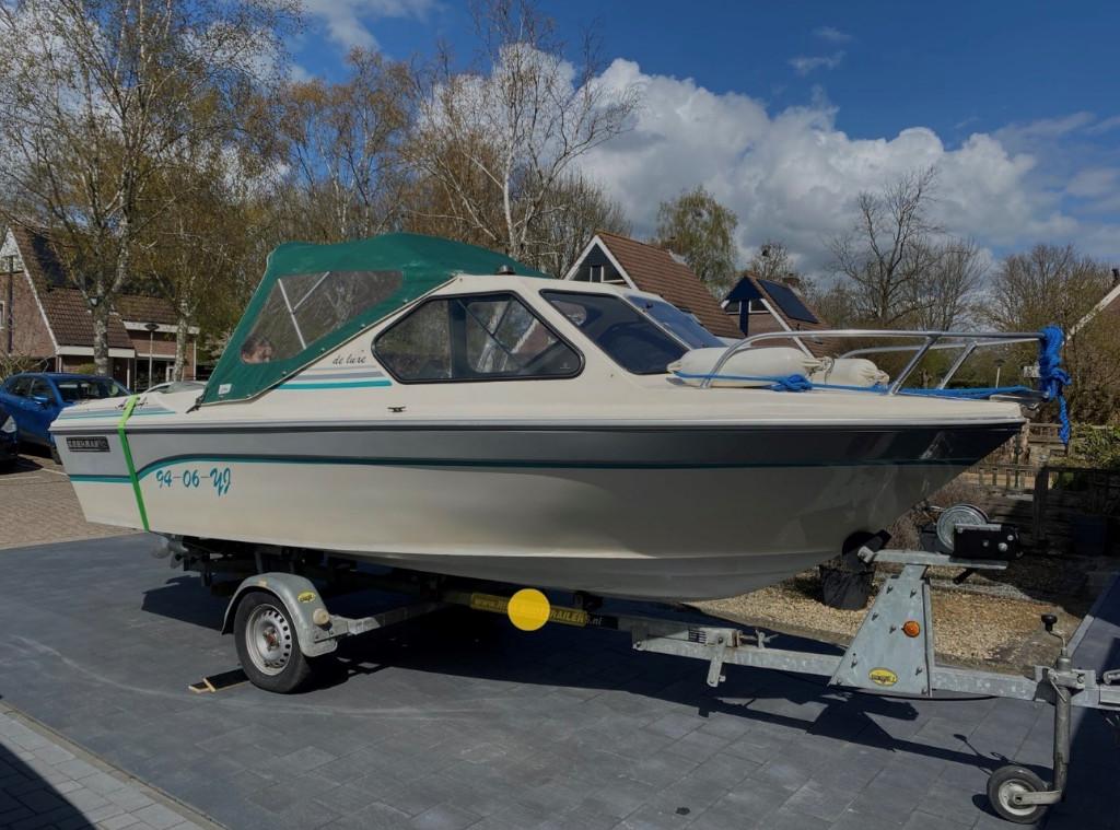 Beekman Alfa 521 de luxe + Honda 50 pk + Riba kanteltrailer, Watersport en Boten, Ophalen, Gebruikt, 50 pk of meer, Snelvarend