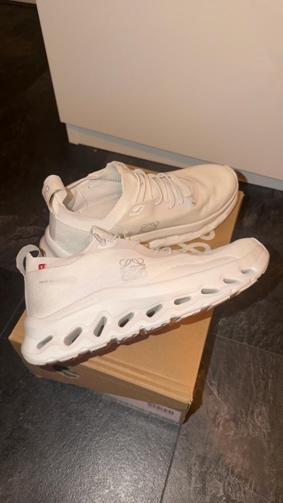 On Cloud x Loewe sneakers wit, Ophalen of Verzenden, Nieuw, Wit, Sneakers of Gympen