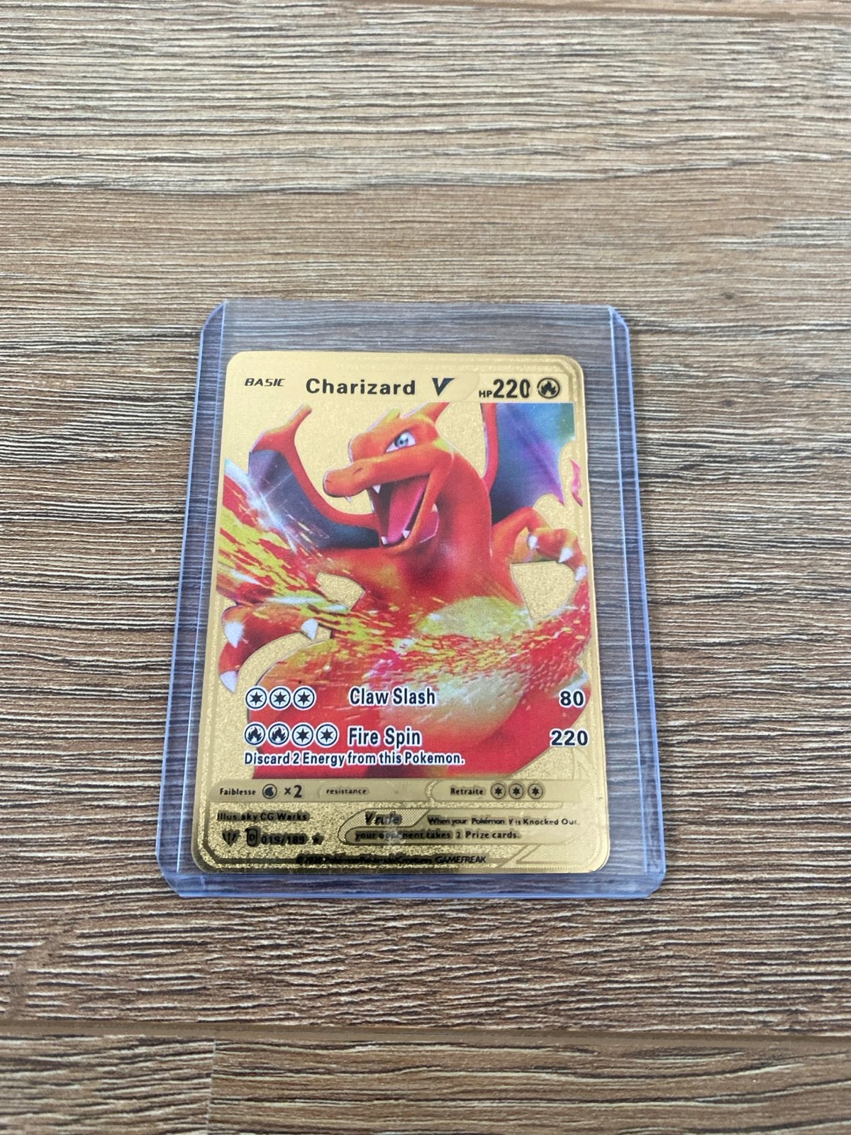 Zeldzame Charizard V gouden kaart, Ophalen of Verzenden, Zo goed als nieuw, Losse kaart, Foil