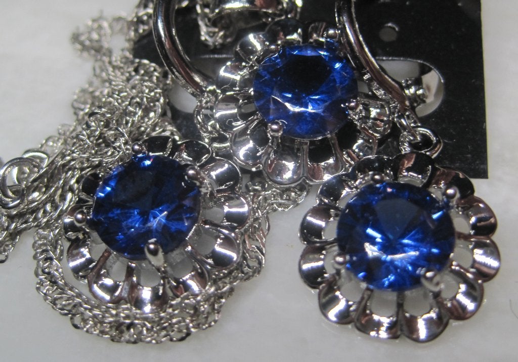 Saffier zilveren oorbellen en hanger en ketting zilver 925, Ophalen, Hangers, Blauw, Zo goed als nieuw