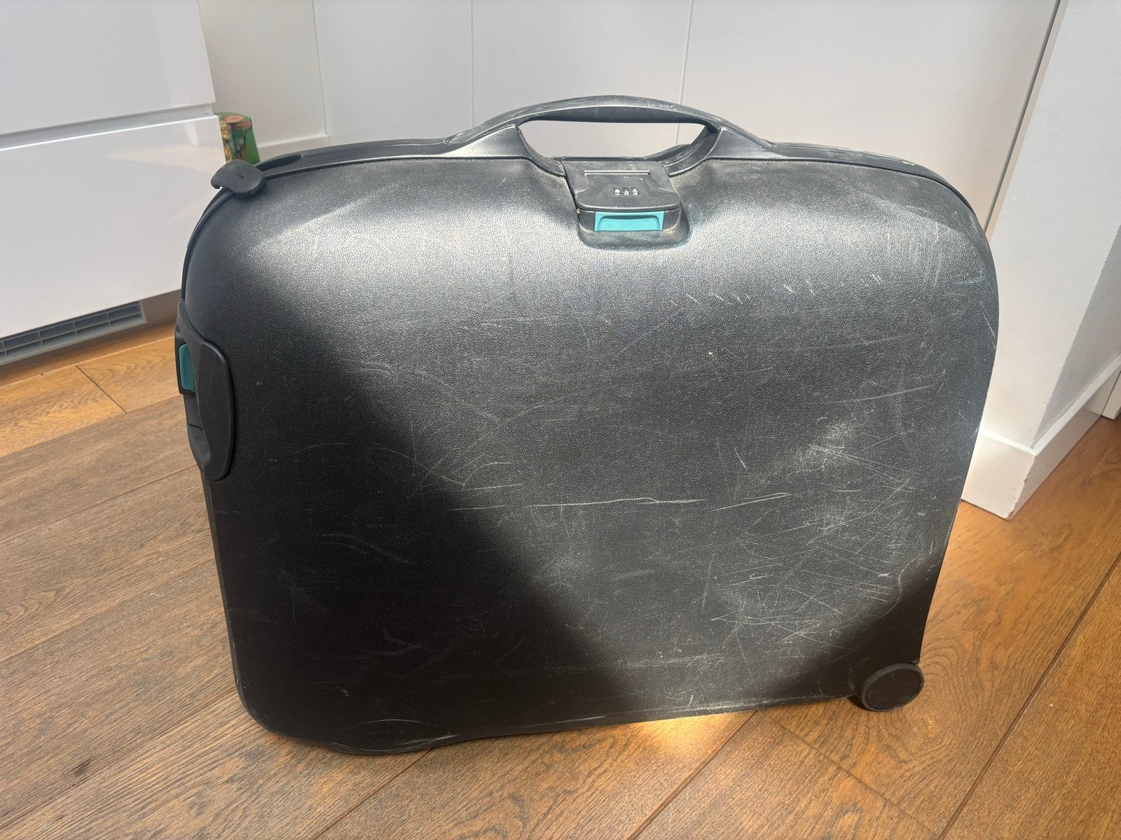 Samsonite Koffer Zwart -  met Wieltjes, Ophalen, Gebruikt, Hard kunststof, Slot