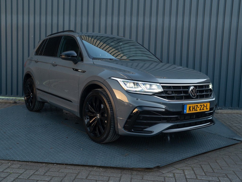 Volkswagen Tiguan 1.5 TSI 150pk  3x R-Line :2023 Nieuwstaat!, Auto's, Euro 5, 4 cilinders, Alcantara, 1446 kg
