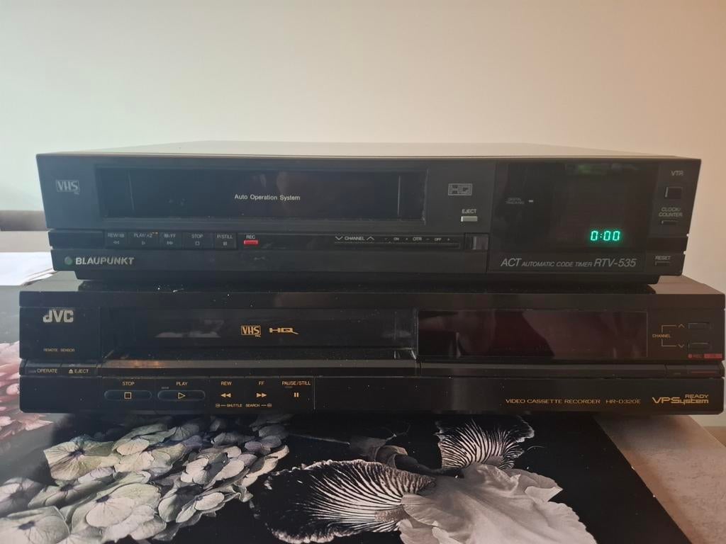 3  VHS Recorders (Blaupunkt Jvc en Samsung), Alle leeftijden, Ophalen, Gebruikt