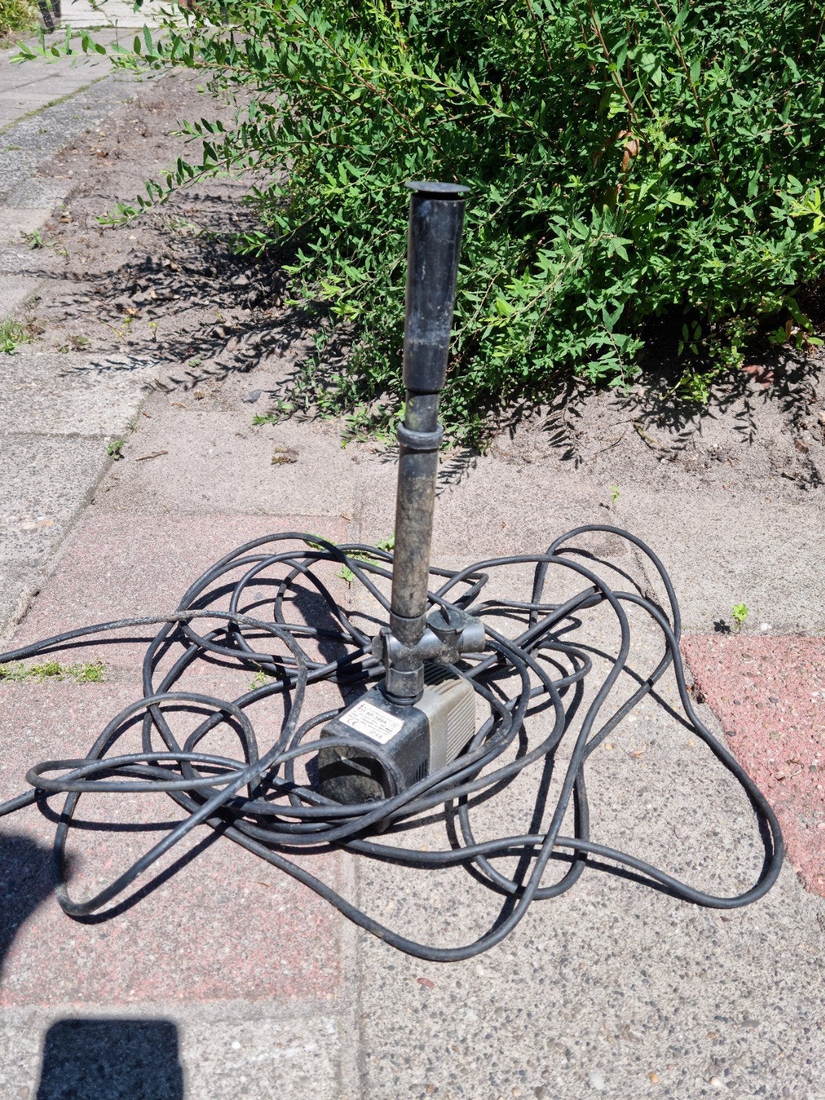 Grote goedwerkende fonteinpomp AP - 399A fontein pomp

Besch, Ophalen of Verzenden, Zo goed als nieuw, Vijverpomp