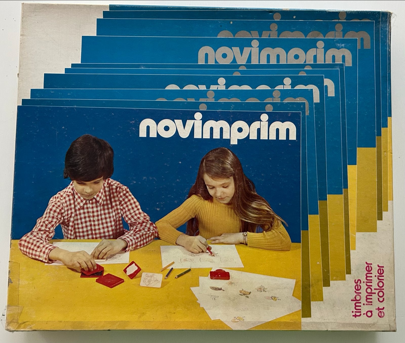 Novimprim Stempelset met stempelkussen - Urenlang plezier, Hobby en Vrije tijd, Stempelen, Ophalen of Verzenden, Gebruikt, Overige typen