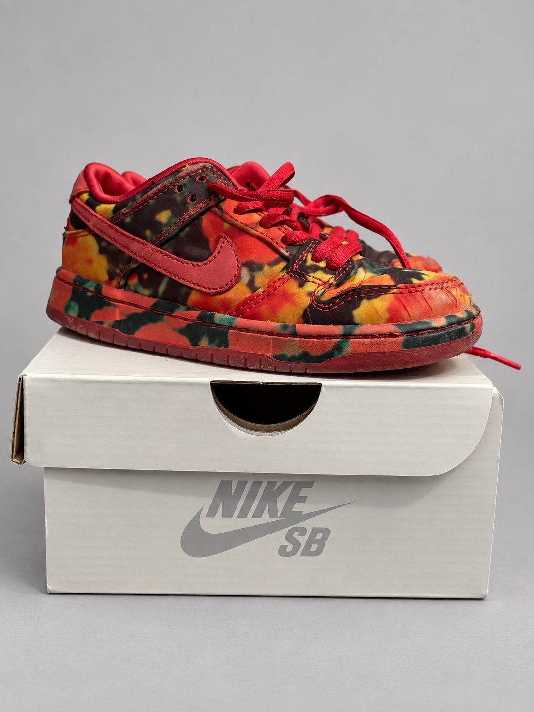 Nike Dunk Low 'Wizard of Oz' Kinderschoenen Maat 28, Kinderen en Baby's, Ophalen of Verzenden, Zo goed als nieuw, Jongen of Meisje