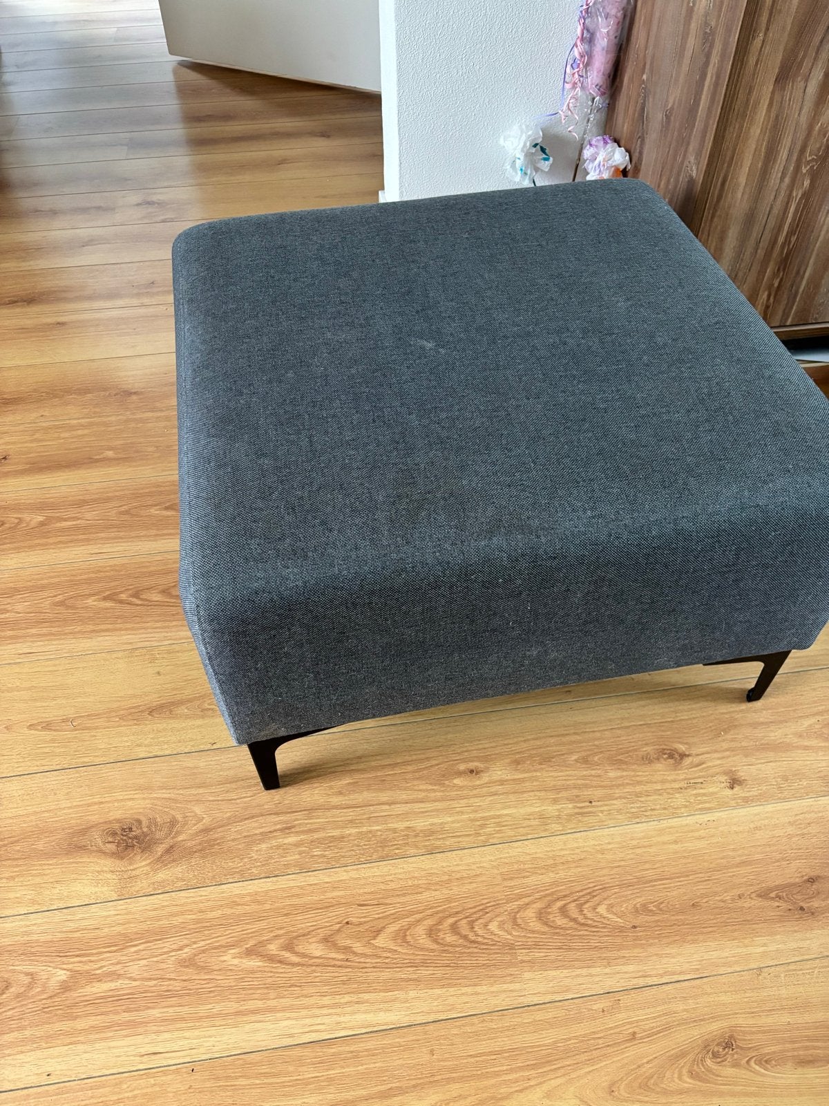 Grijze Hocker - Budget Home Store, Ophalen, Gebruikt, Stof, 50 tot 75 cm