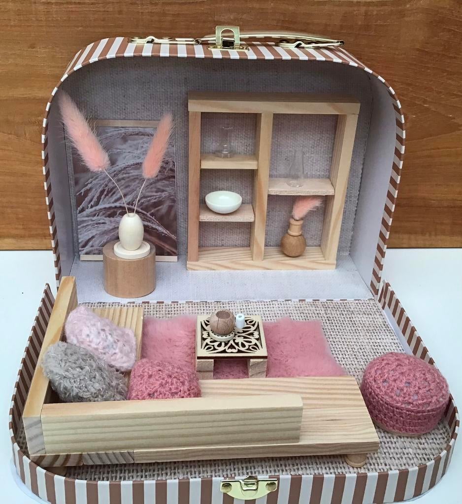 Poppenhuis meubels in koffertje, Ophalen of Verzenden, Nieuw, Poppenhuis