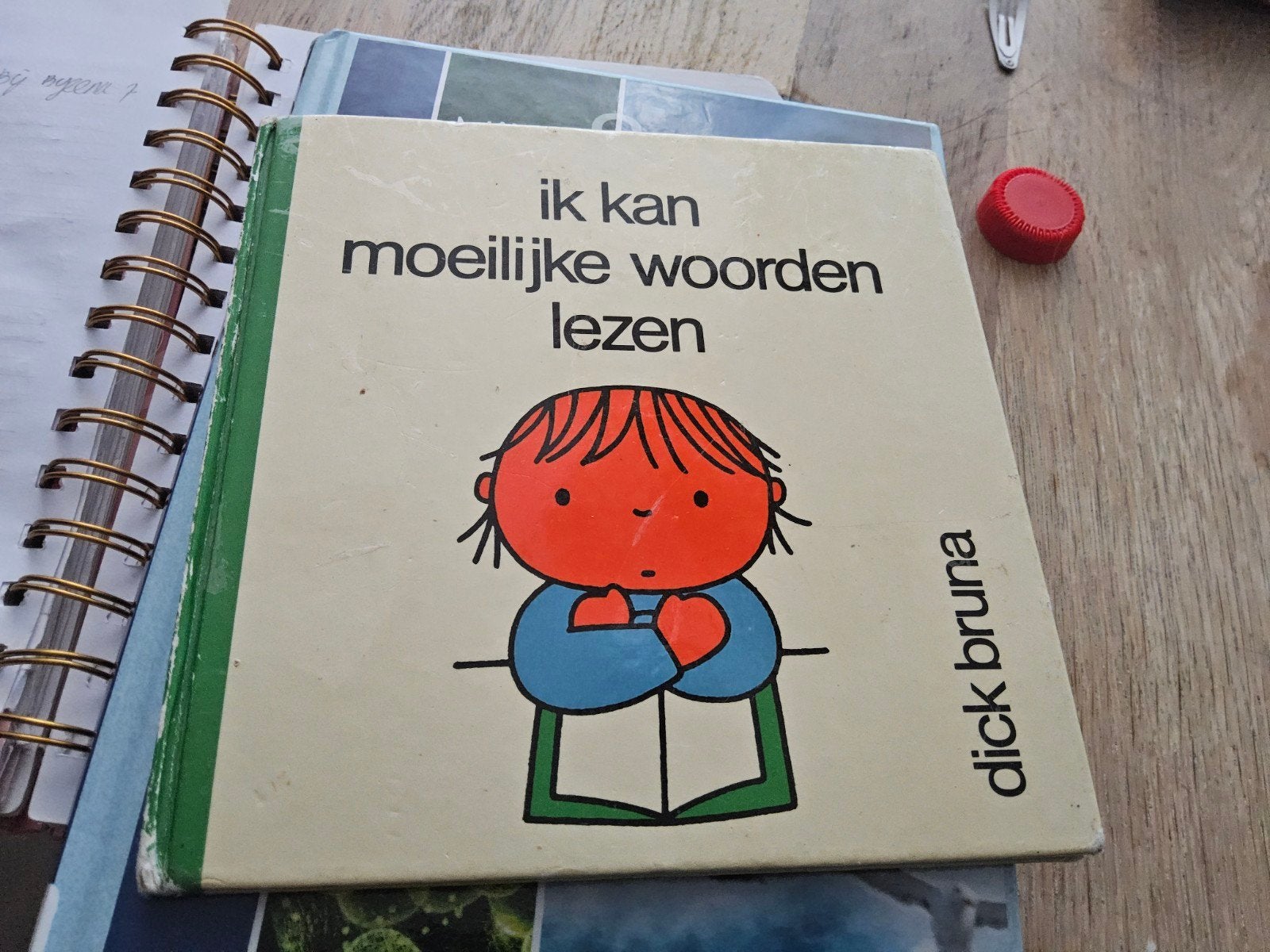 Ik kan moeilijke woorden lezen - Dick Bruna (1e druk 1976), Ophalen of Verzenden, Gelezen, Dick Bruna, Fictie algemeen