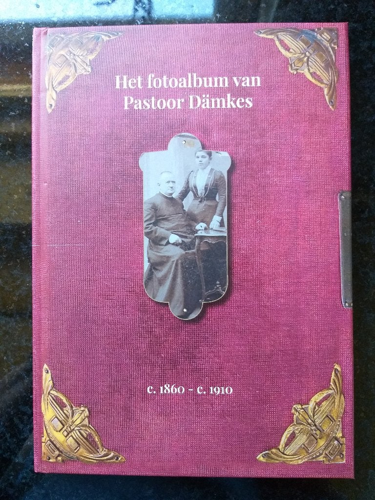 Het fotoalbum van Pastoor Dämkes, Ophalen of Verzenden, Zo goed als nieuw, Europa