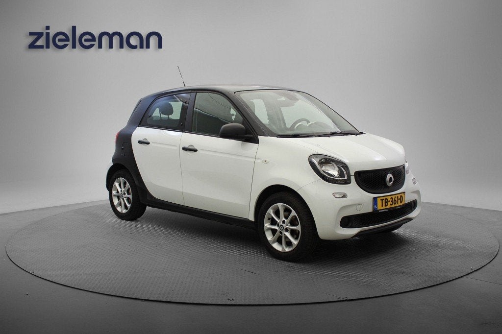 Smart FORFOUR 1.0 5 Deurs - Airco, Cruise, Achterwielaandrijving, Met garantie (alle), 4 stoelen, Wit