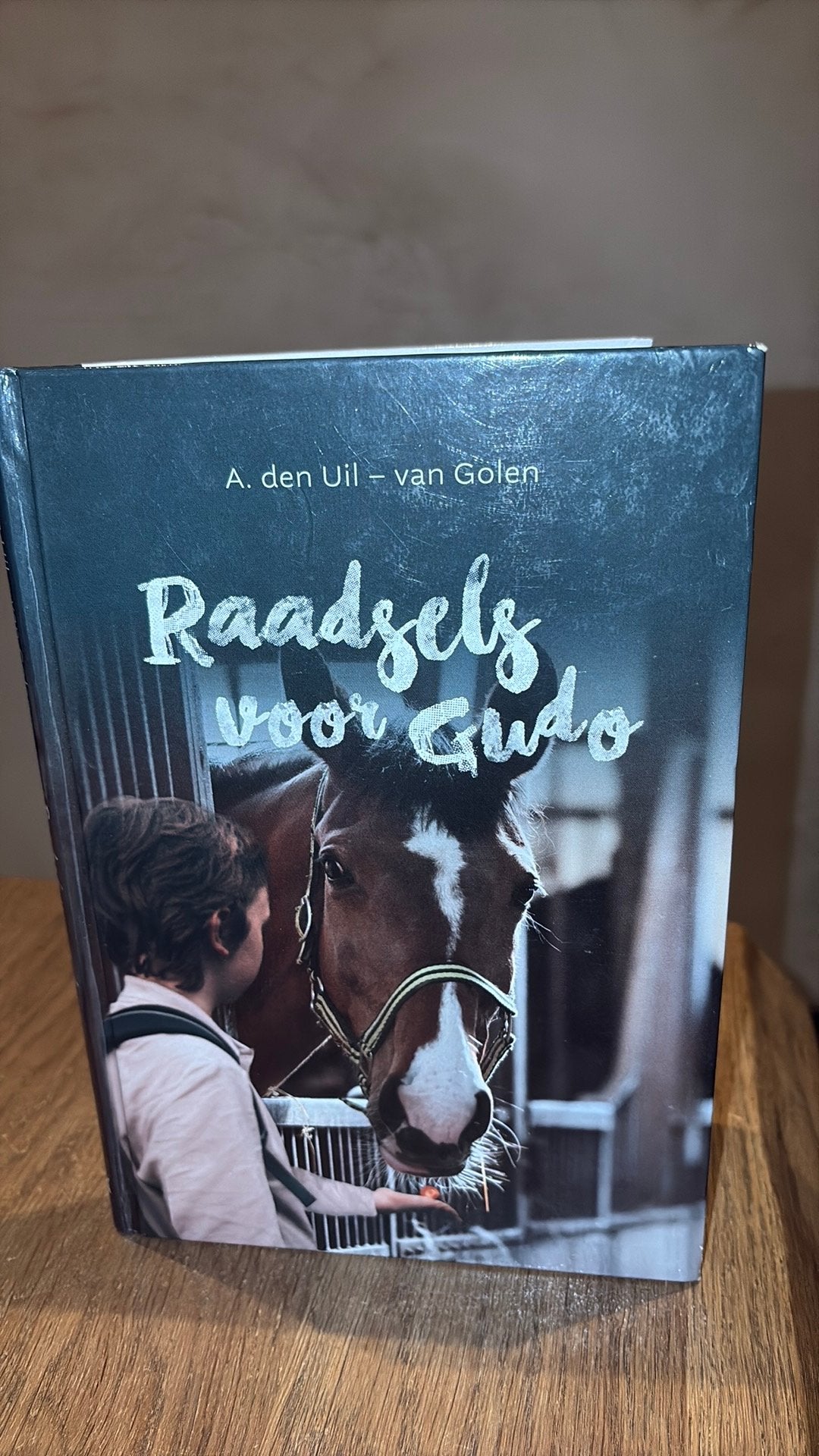 A. den Uil-van Golen - Raadsels voor Gudo Deel 2 Guido, Gelezen, Fictie algemeen, Ophalen of Verzenden, A. den Uil-van Golen