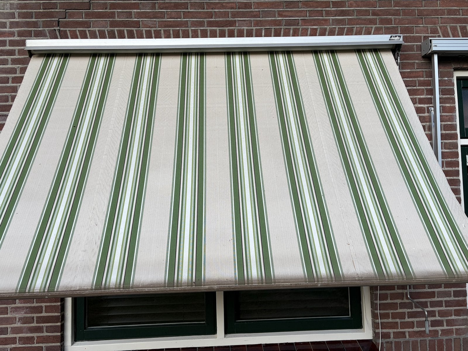 Zonnescherm, Ophalen, Gebruikt, Minder dan 250 cm, Uitvalscherm