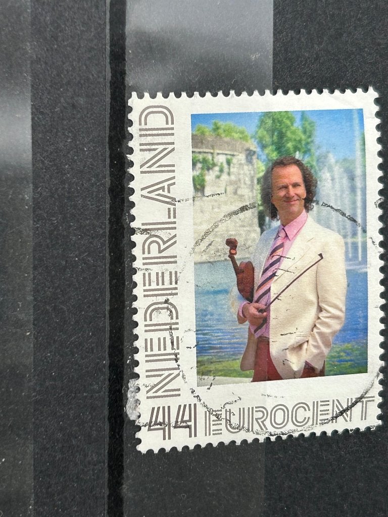 Persoonlijke zegel. Andre Rieu. Met viool in de hand., Ophalen of Verzenden, Na 1940, Gestempeld