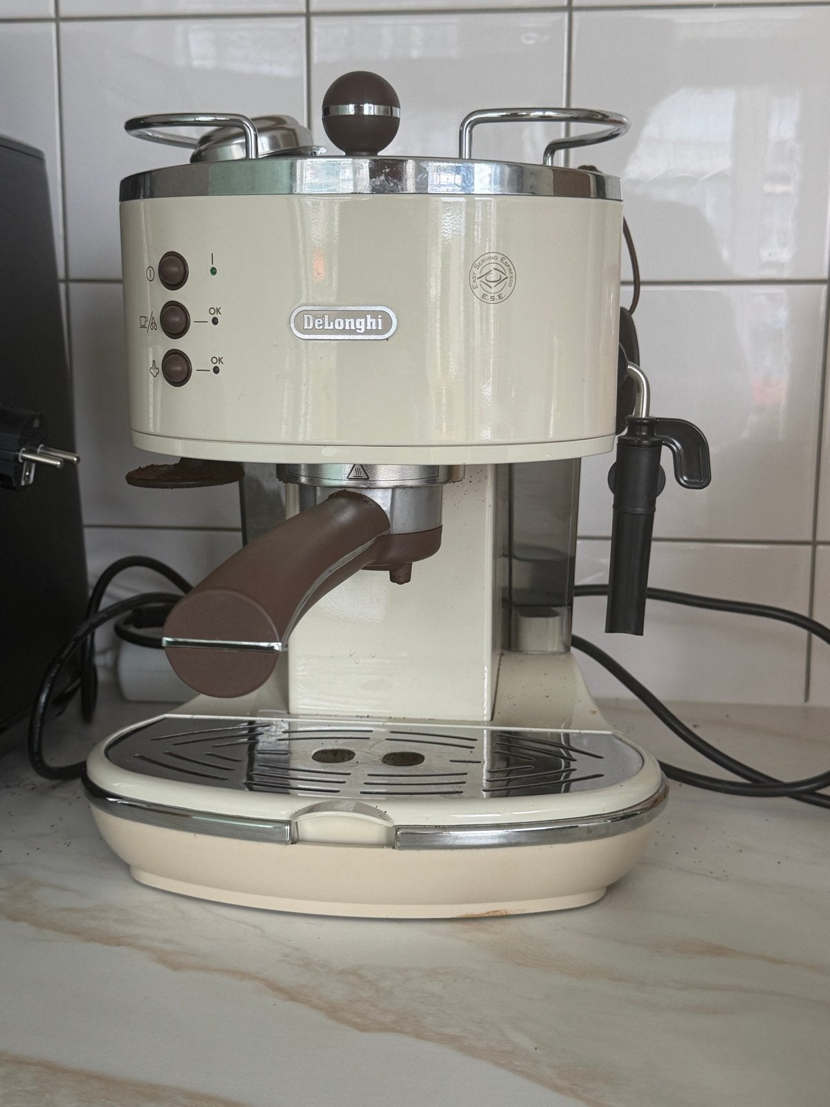 DeLonghi Icon Vintage Piston Machine, Witgoed en Apparatuur, Koffiezetapparaten, Ophalen, Afneembaar waterreservoir, Espresso apparaat