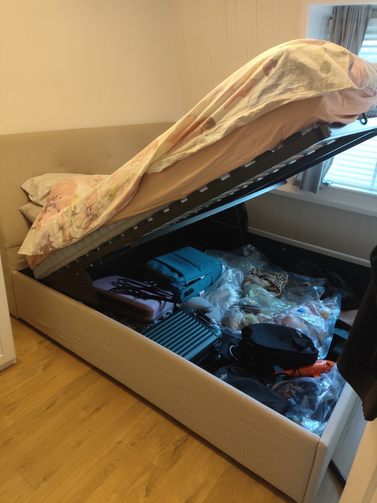 IKEA IDANÄS Gestoffeerd Bed met Opberger + Matras, Ophalen, Gebruikt, Tweepersoons, 200 cm