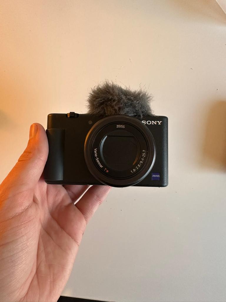Sony ZV-1 Vlogcamera met veel accessories!, Ophalen of Verzenden, Zo goed als nieuw, Sony, Geen optische zoom
