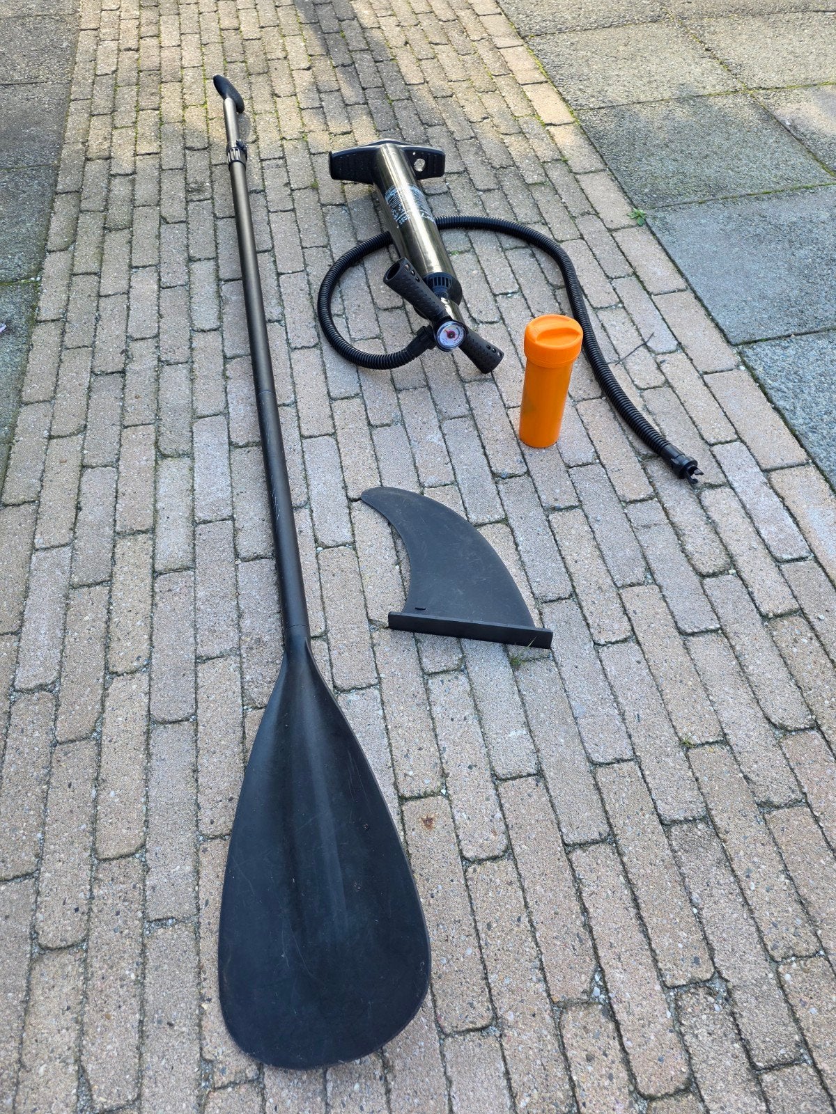 Foto 6 van Freakwave SUP-board met klein gaatje, moet geplakt