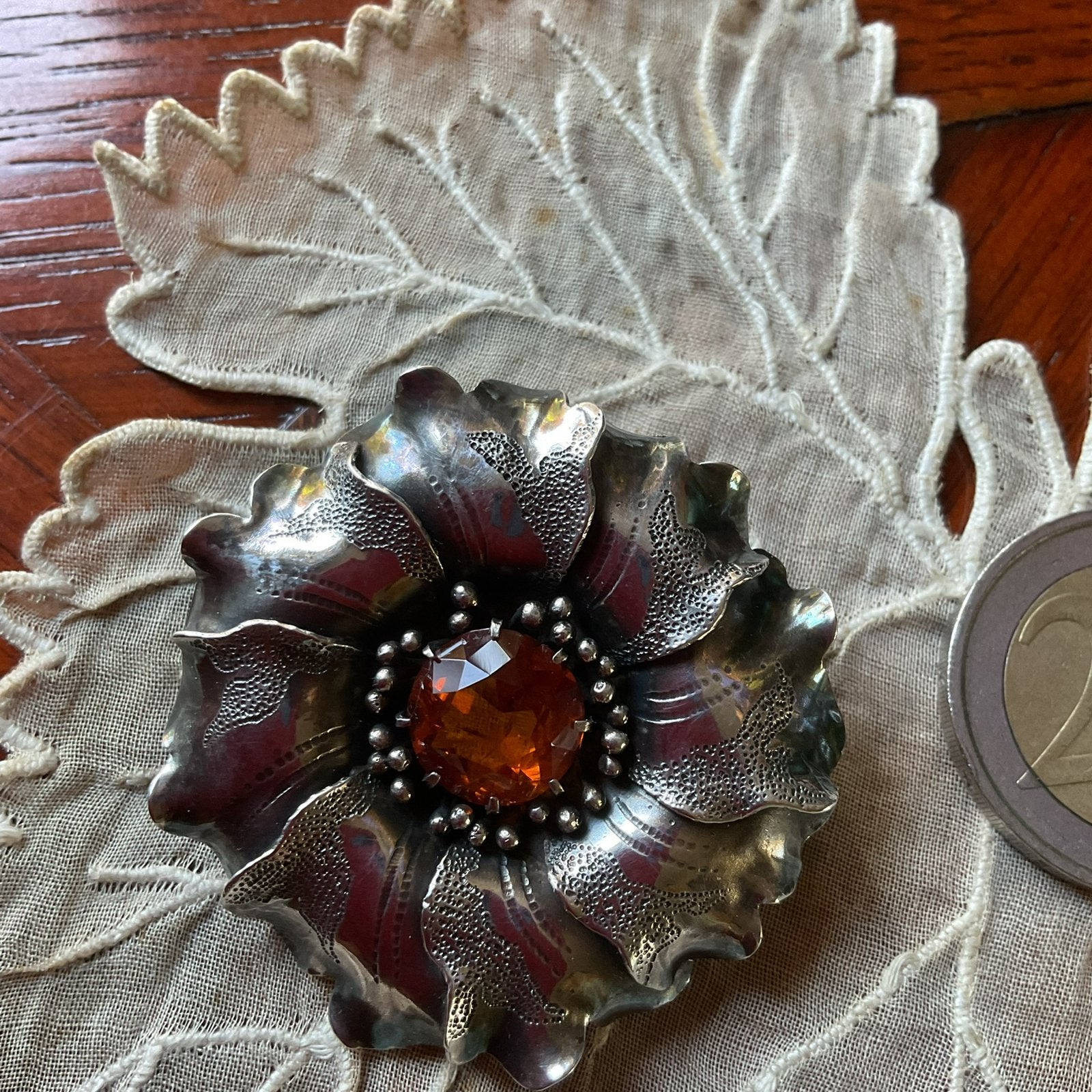 ERG MOOIE VINTAGE ZILVEREN HANDVERVAARDIGDE BROCHE BLOEM, 4 tot 7 cm, Gebruikt, Ophalen of Verzenden, Met edelsteen