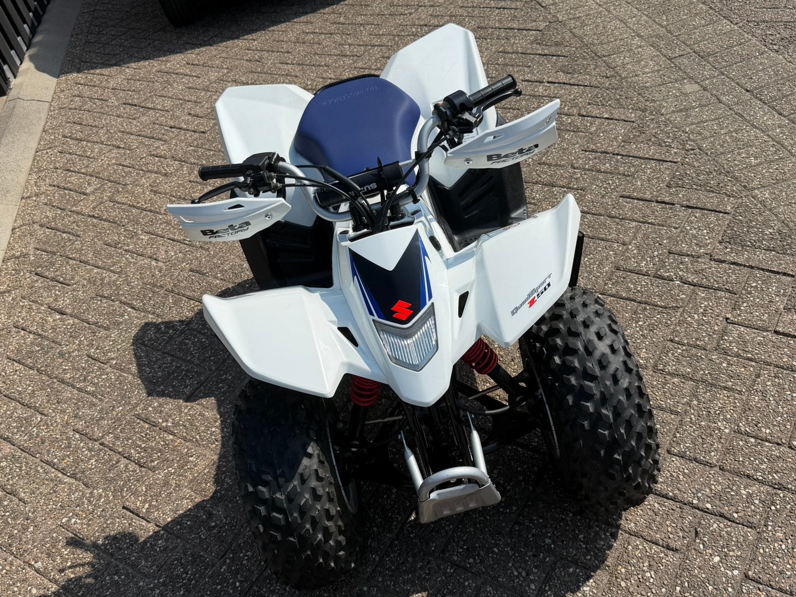 Suzuki QuadSport LTZ50 - Perfect voor de jonge avonturier, Motoren, Quads en Trikes, 11 kW of minder, 50 cc, 1 cilinder