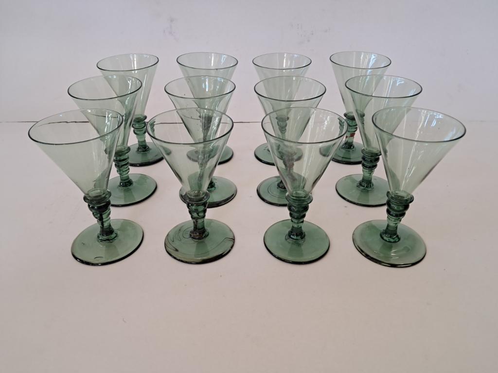 Prachtige complete set van 12 Biedermeier kelkglazen, Ophalen