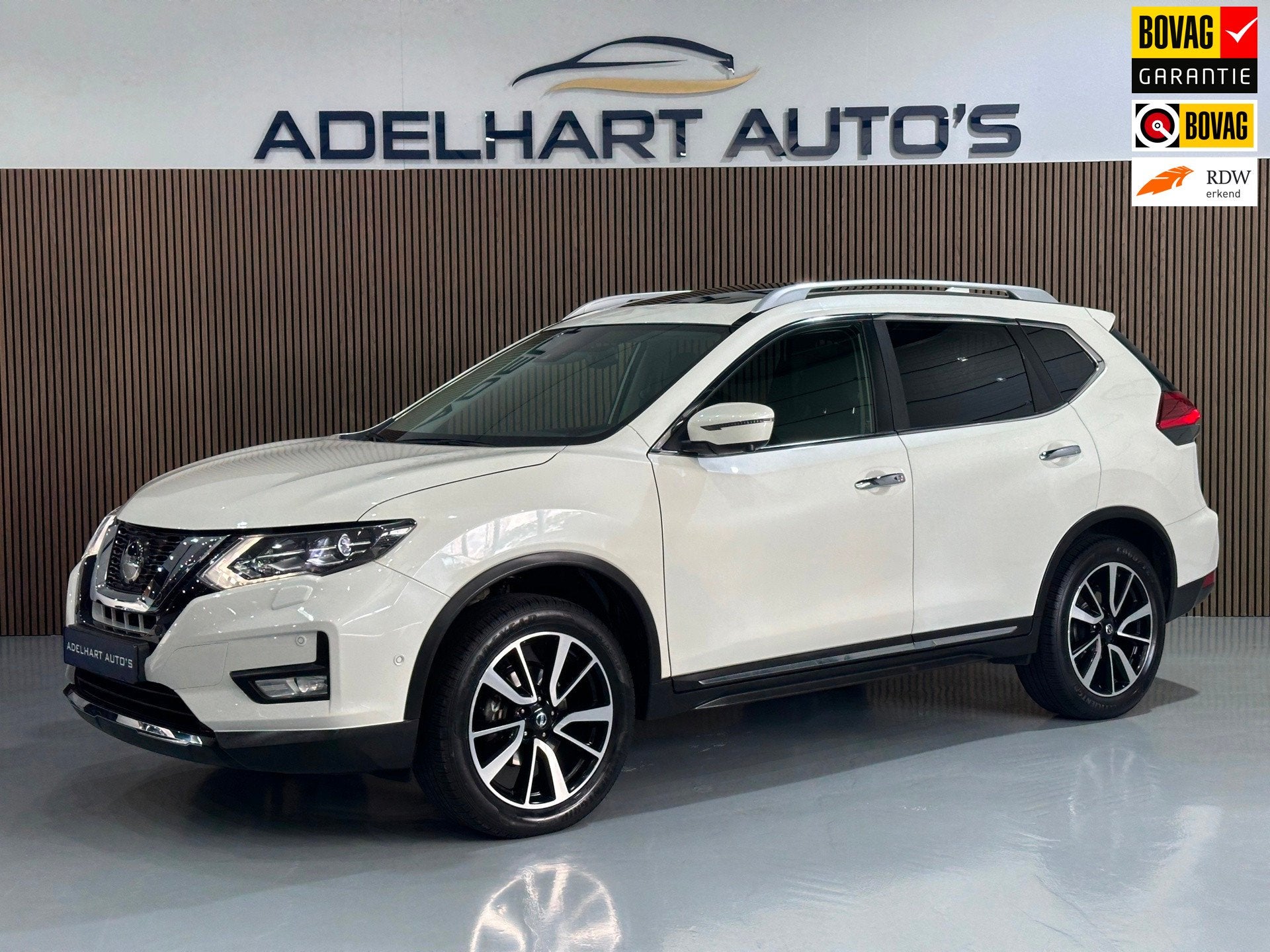 Nissan X-Trail 1.3 DIG-T Tekna Automaat / Panorama dak / Led, Gebruikt, Zwart, 4 cilinders, Wit