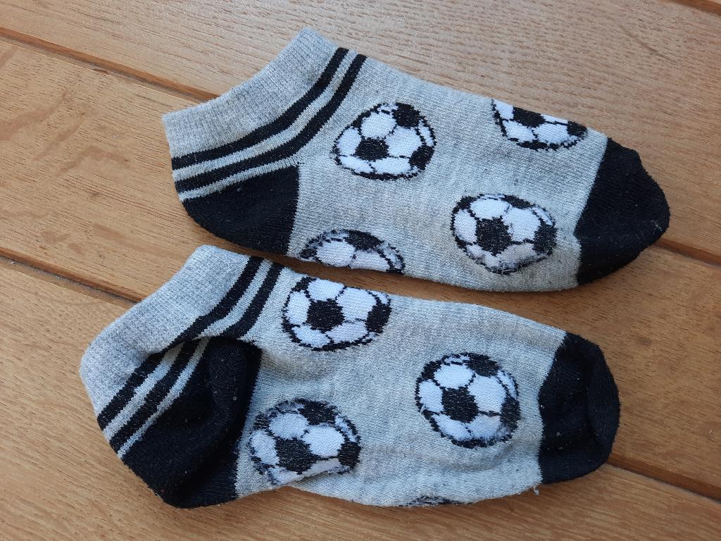 Enkelsokken sokken grijs zwart voetballen maat 23/26, Meisje, Nieuw, Ophalen of Verzenden, Sokken
