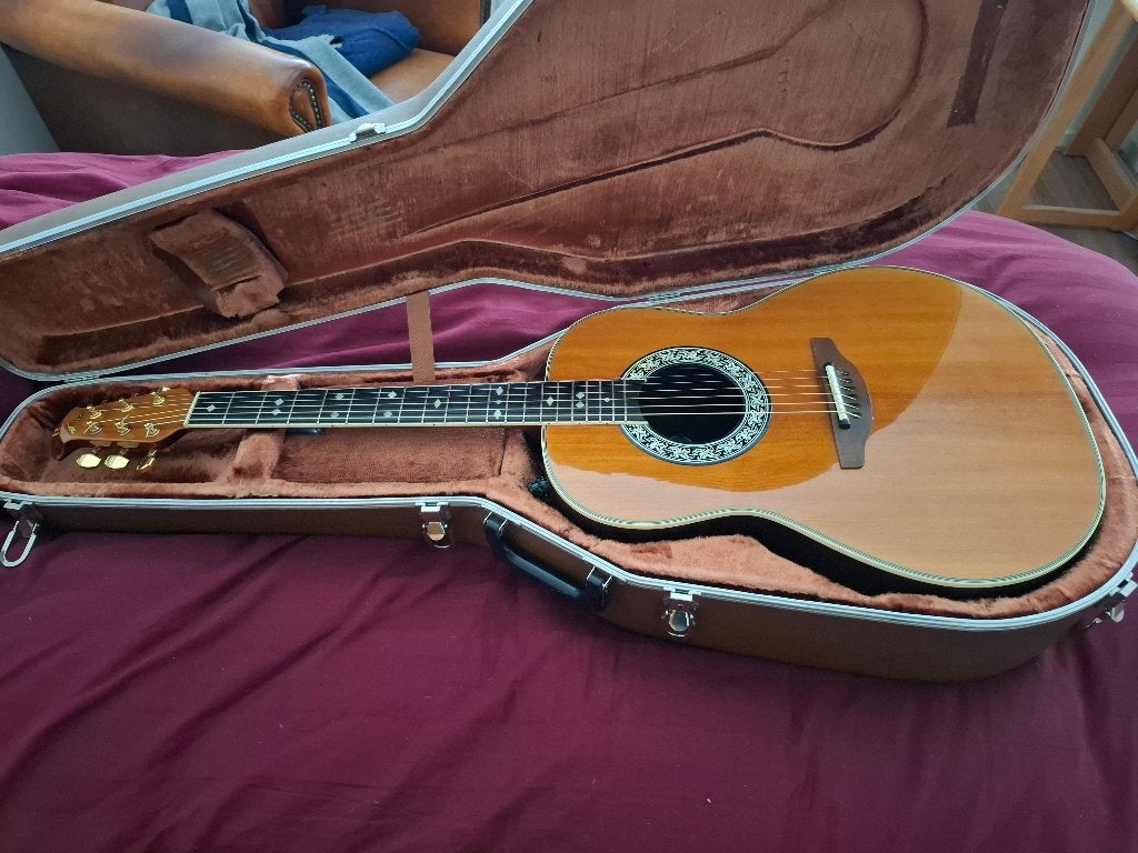 Ovation Legend (USA), Muziek en Instrumenten, Ophalen, Gebruikt, Western- of Steelstringgitaar, Met (piezo-)element