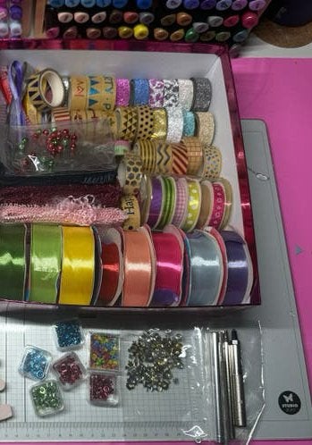 Grote knutselset: linten, inkt, stempels en meer, Ophalen, Gebruikt, Handgemaakt, Textiel