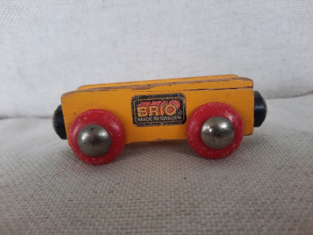 Vintage BRIO trein wagon geel, Ophalen of Verzenden, Gebruikt