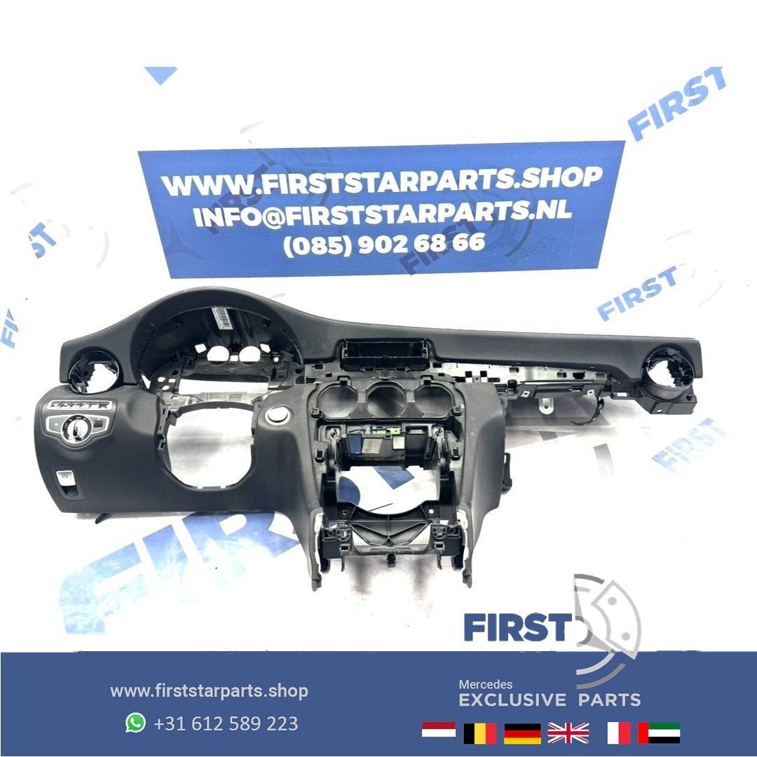 W205 C43 C63 AMG DASHBOARD A2058606300 Mercedes C Klasse 201, Auto-onderdelen, Dashboard en Schakelaars, Gebruikt, -, Ophalen of Verzenden