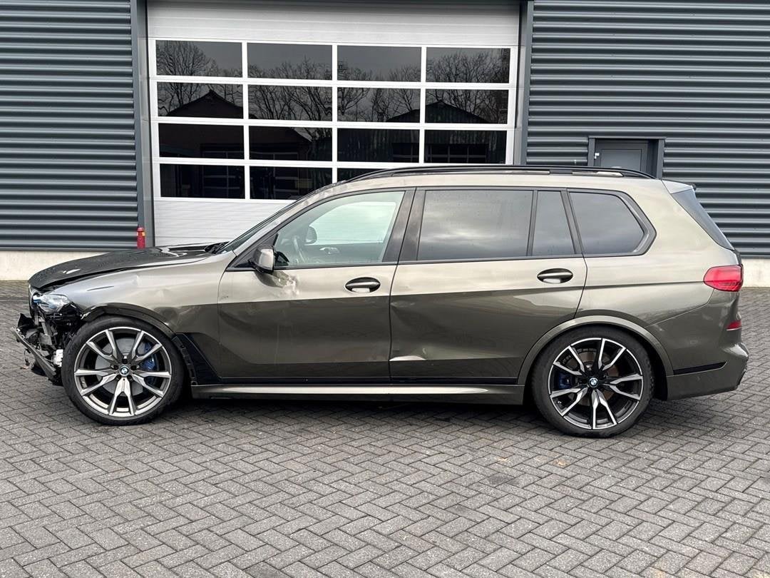 BMW X7 XDrive40d High Executive, M-sportpakket, luchtvering,, Auto's, Dealer onderhouden, Euro 6, 2993 cc, 7 stoelen