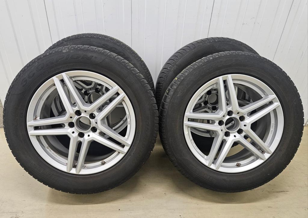LM velgen Mercedes GLC X253 18" velgen met Pirelli-banden, Ophalen, 18 inch, Gebruikt, Banden en Velgen