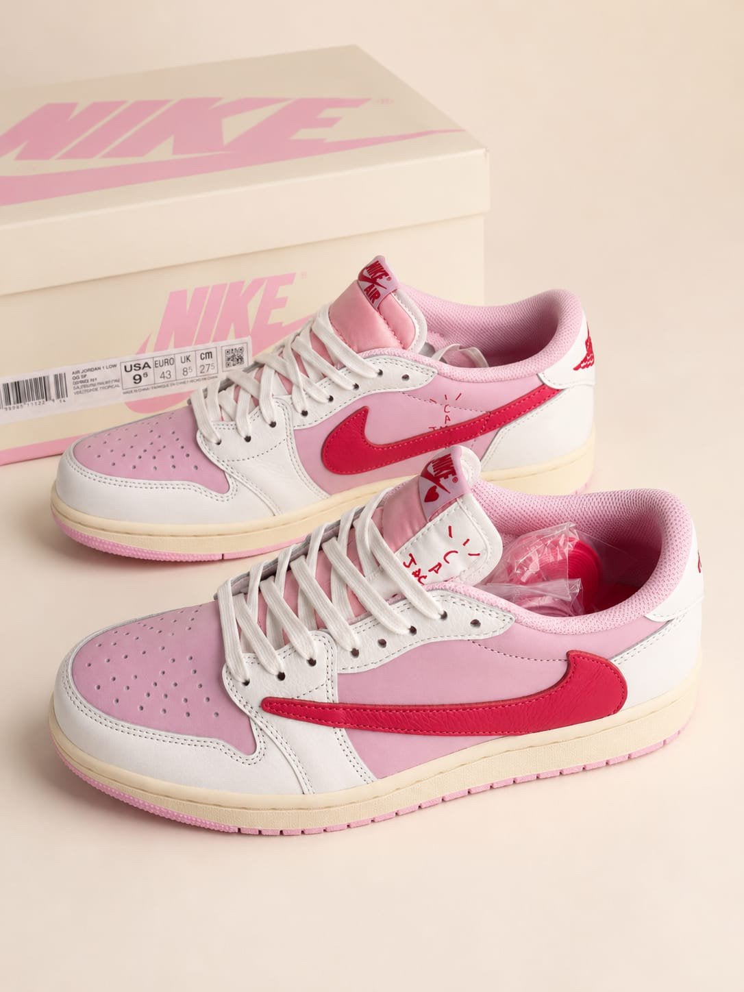 Nike Air Jordan 1 Low OG SP Travis Scott, Ophalen of Verzenden, Nieuw, Overige kleuren, Sneakers of Gympen