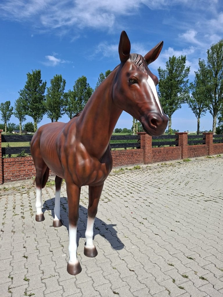 Kunststof Paard levensgroot, Tuin en Terras, Tuinbeelden, Ophalen of Verzenden, Nieuw, Kunststof, Dierenbeeld