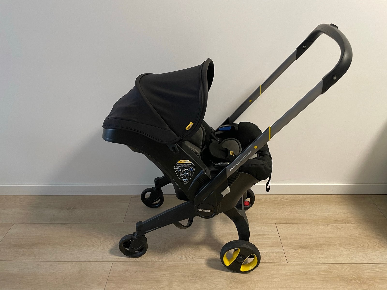 Doona+ Autostoel en Kinderwagen in één - Compact & Handig, Kinderen en Baby's, Gebruikt, Overige methoden, 0 t/m 13 kg, Ophalen