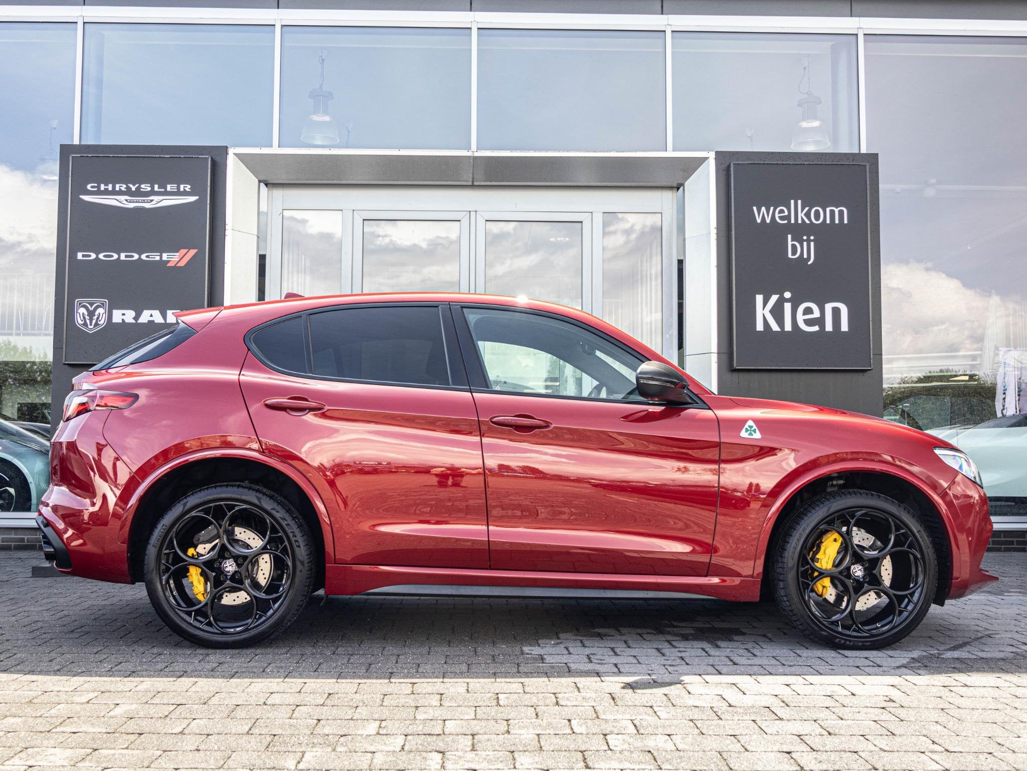 Alfa Romeo Stelvio 2.9 V6 AWD Quadrifoglio | 21"| Nieuwstaat, Automaat, Gebruikt, 510 pk, Bedrijf