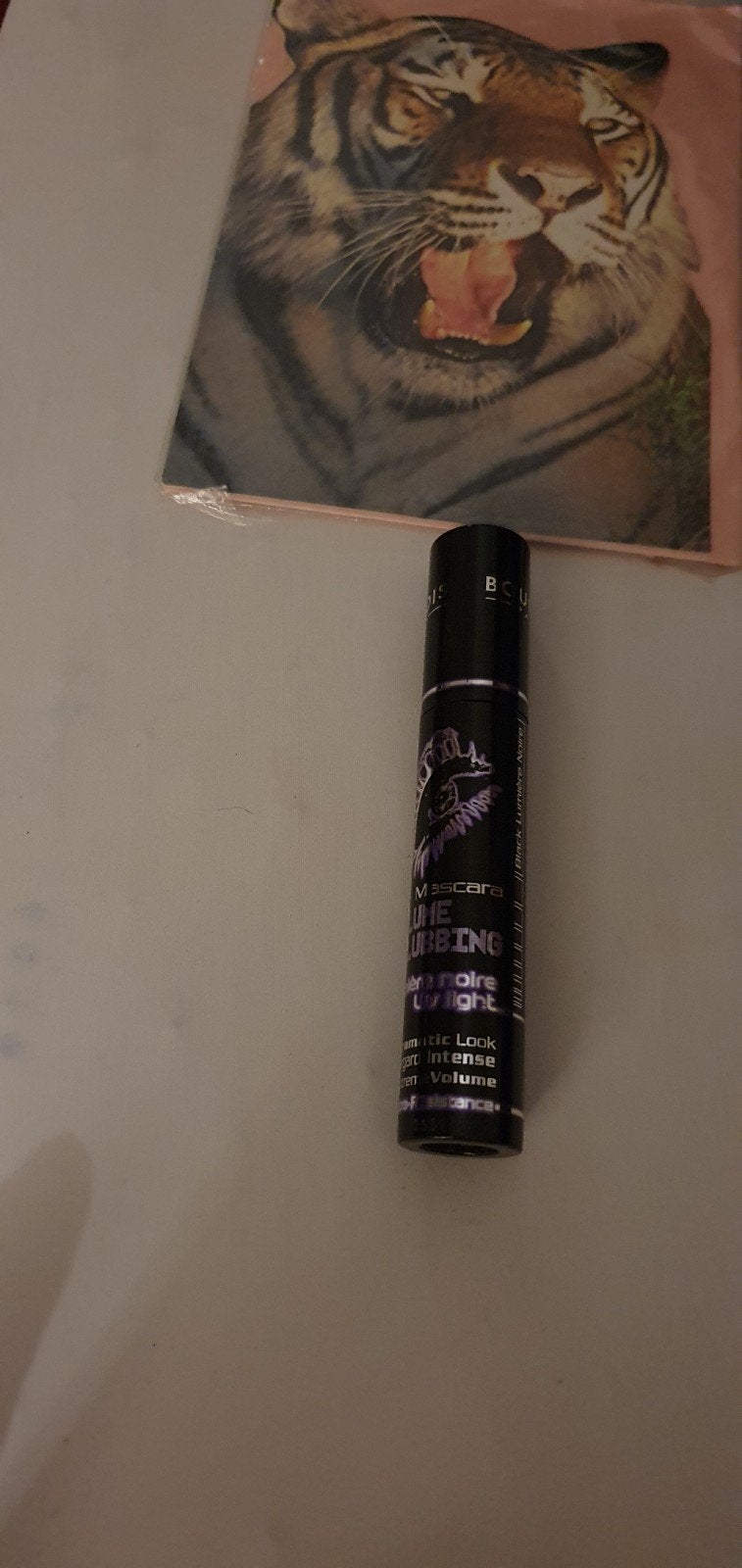 bourjois  zwarte mascara  volle wimpers, Verzenden, Nieuw, Zwart, Ogen