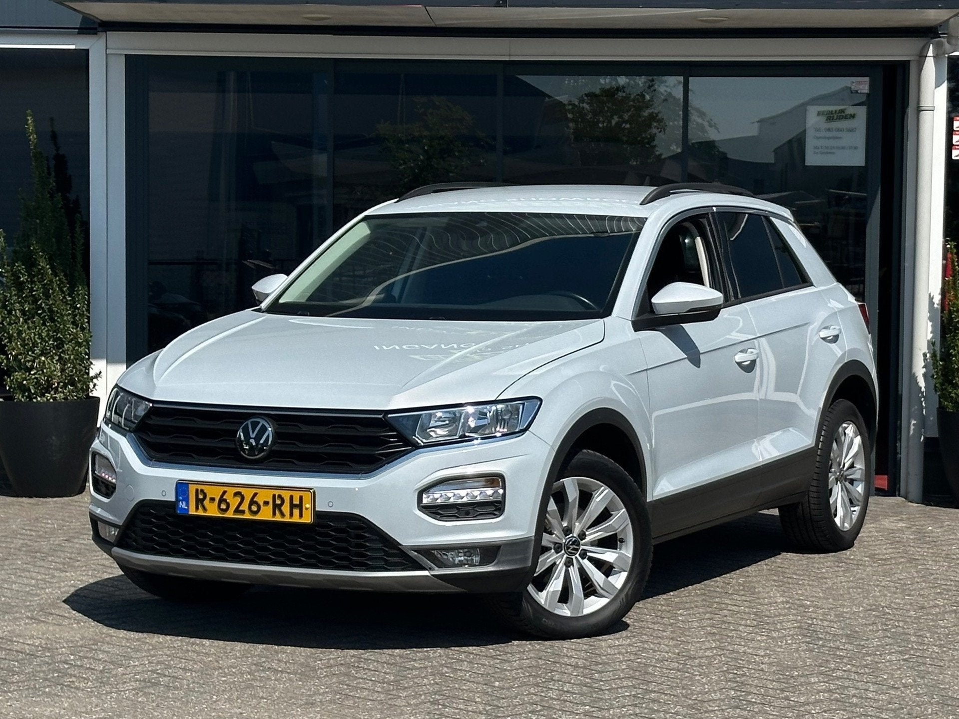 Volkswagen T-Roc 1.5 TSI Sport - Uitstekend onderhouden, 1254 kg, Euro 6, 4 cilinders, 150 pk