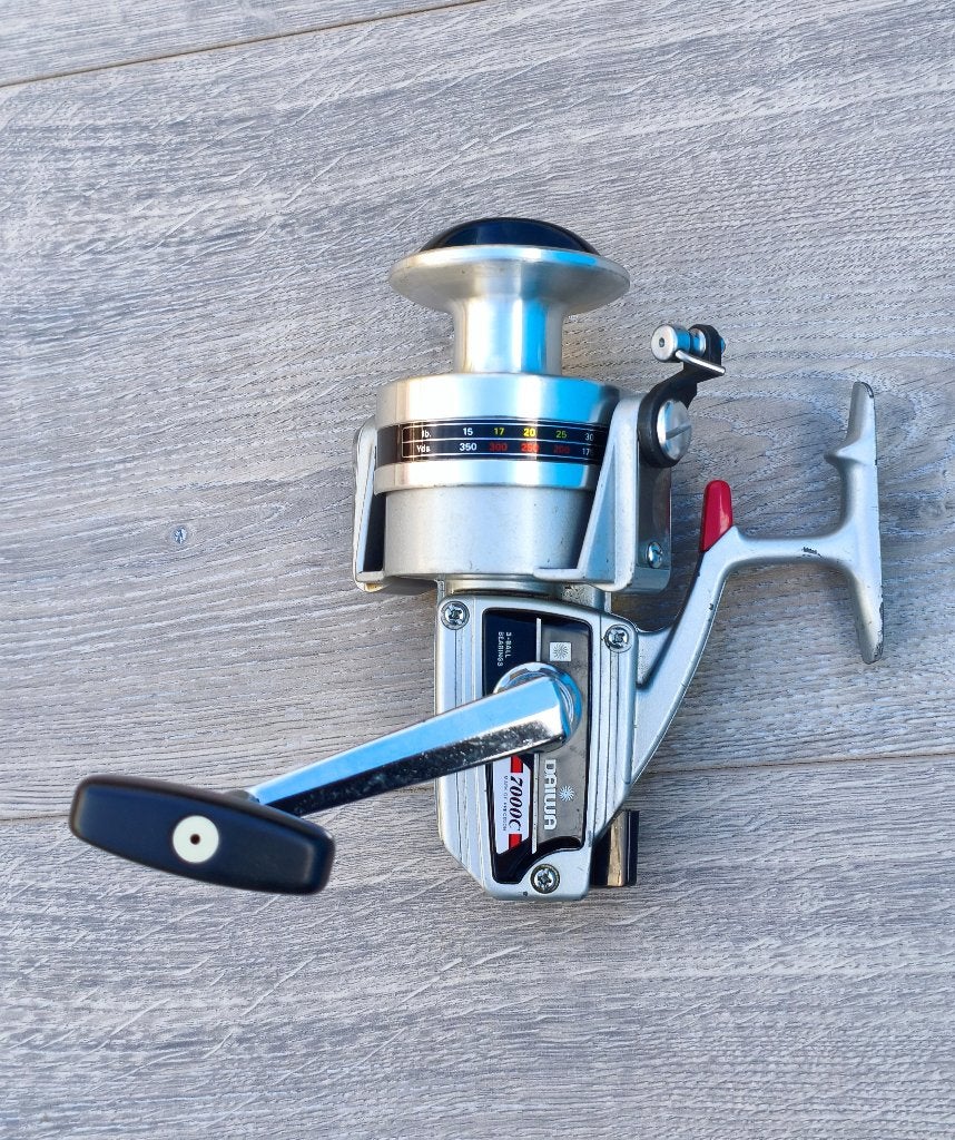 Vintage zeemolen daiwa 7000c silver serie - made in korea, Watersport en Boten, Ophalen of Verzenden, Gebruikt, Molen