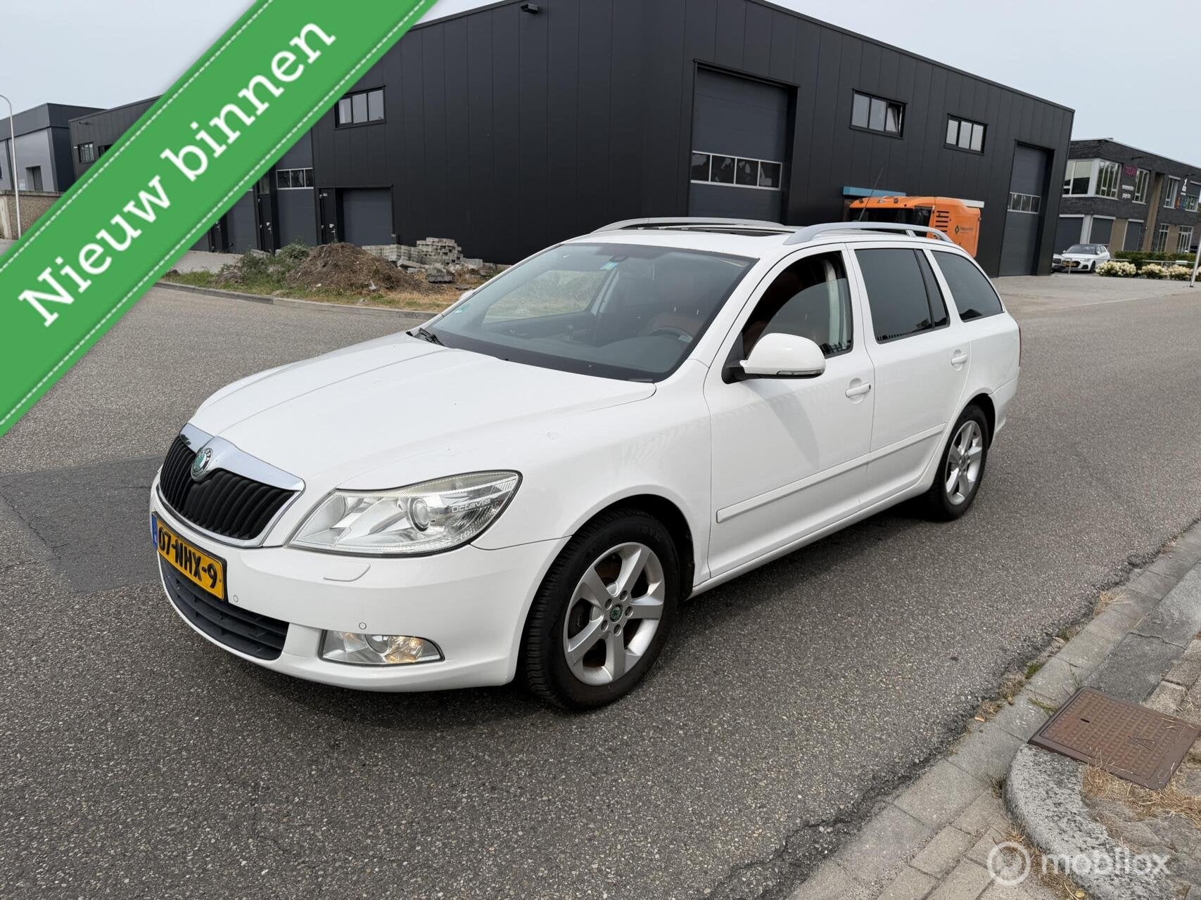 Skoda Octavia Combi 1.2 TSI Ambition Business Line, Euro 5, Gebruikt, 4 cilinders, Wit
