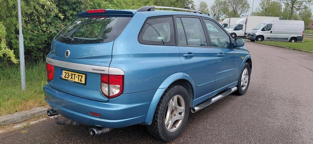 SsangYong Kyron M 200 Xdi 4X4 170599 km NAP en mag 2300 kg t, Auto's, SsangYong, Automaat, 1998 cc, Stof, Gebruikt