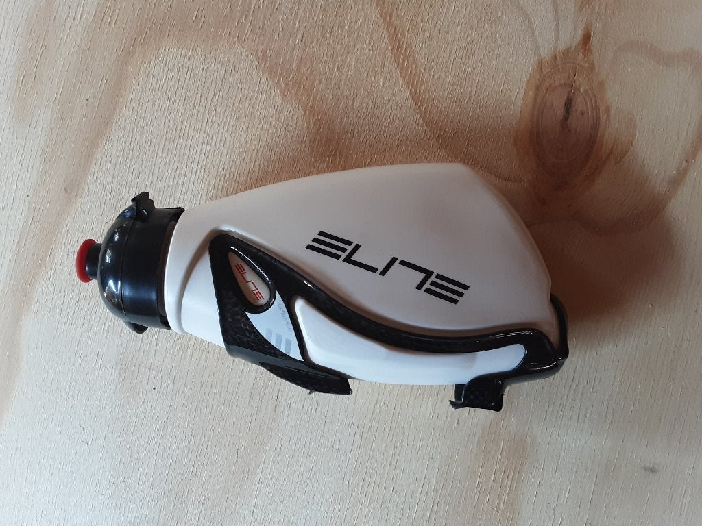 ELITE aero bidon met carbon bidonhouder, Ophalen of Verzenden, Racefiets, Carbon