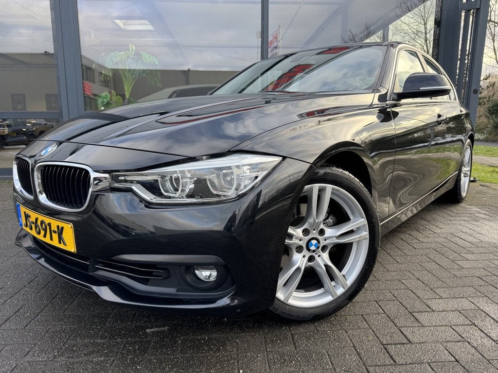BMW 3 Serie 318i Centennial Executive (bj 2016, automaat), Automaat, 12 maanden, Gebruikt, Zwart