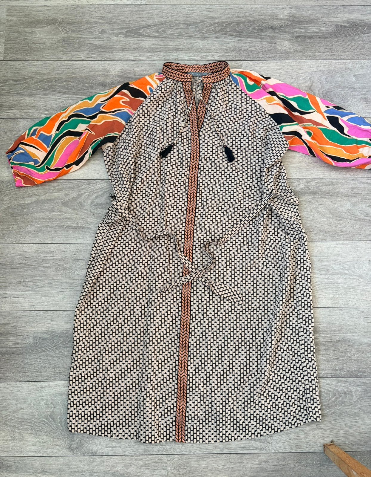 Geisha jurk maat 42, Kleding | Dames, Meerkleurig, Maat 42/44 (L), Ophalen of Verzenden, Zo goed als nieuw