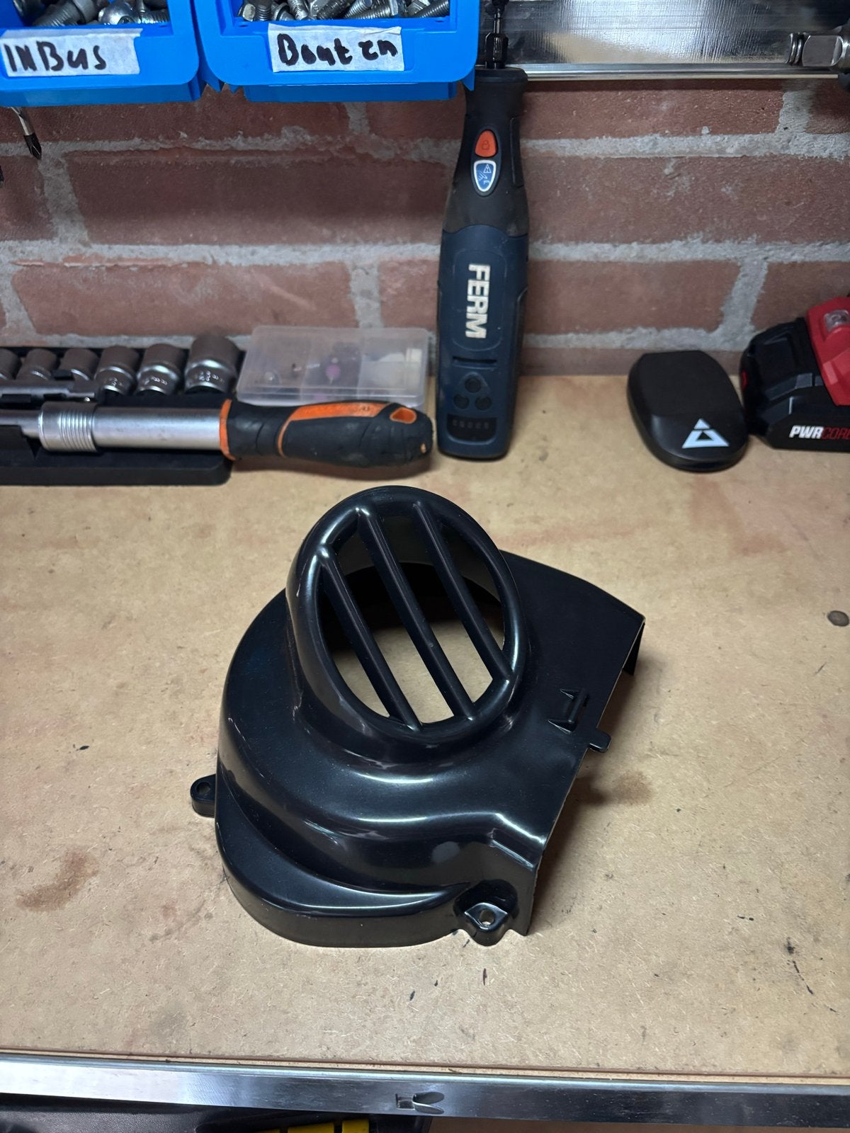 Ontstekings koelkap, Motoren, Ophalen