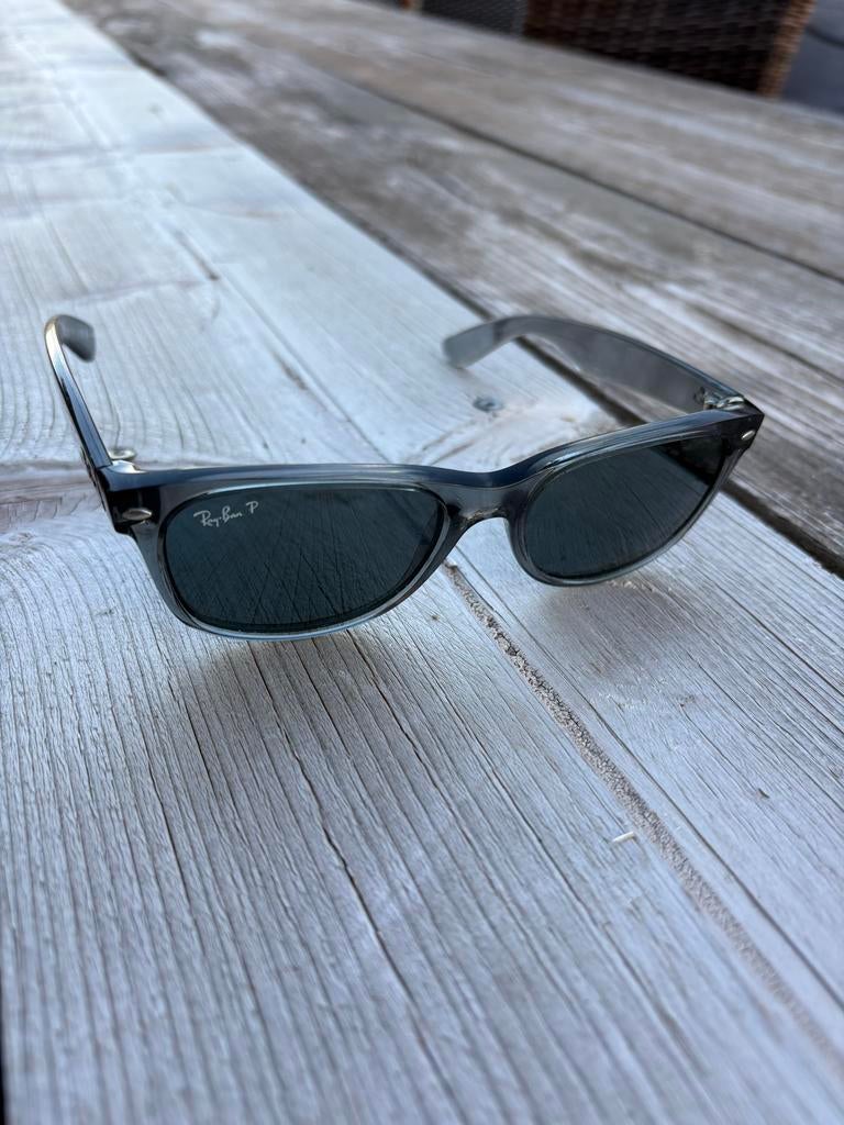 Ray-Ban Wayfarer Zonnebril - Grijs/Zwart, Zonnebril, Ophalen of Verzenden, Zo goed als nieuw, Ray-Ban