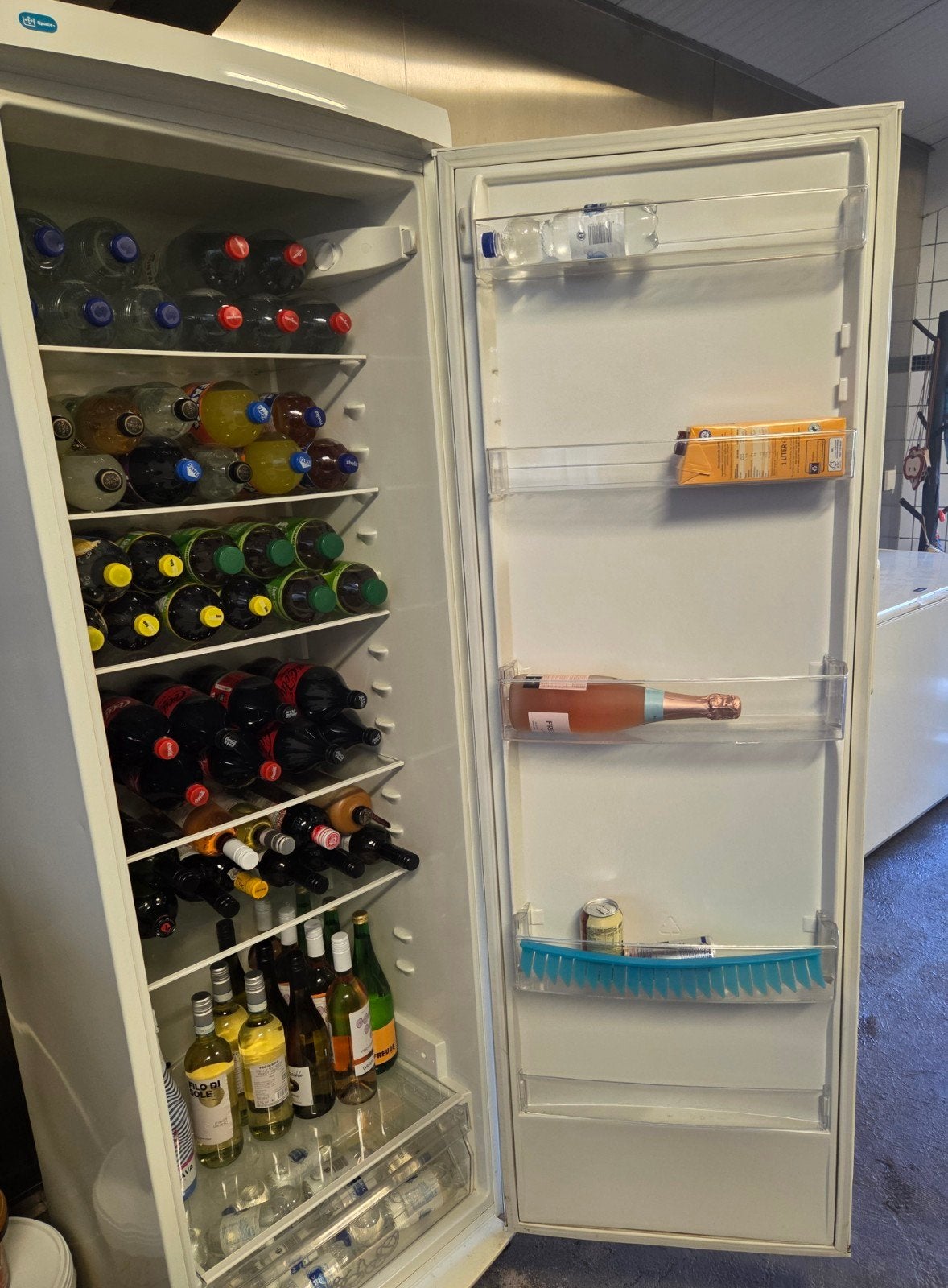 Zanussi Koelkast 320L - Gebruikt, in prima staat, Ophalen, 200 liter of meer, 140 tot 160 cm, Zonder vriesvak