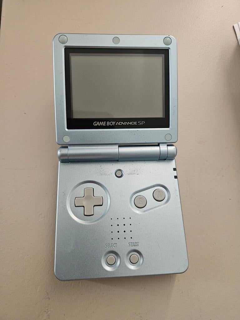 NINTENDO GAMEBOY ADVANCE SP - BATTERIJ MOET VERVANGEN WORDEN, Spelcomputers en Games, Spelcomputers | Nintendo Game Boy, Ophalen of Verzenden